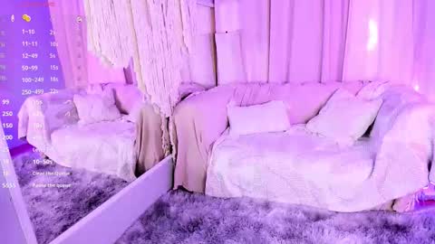 Snapshot of alina_39 chatting on October 3, 11:51 am alina_39 online show from October 3, 11:51 am