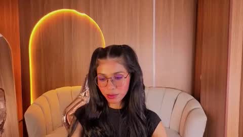 alina_b_ online show from March 23, 8:13 pm