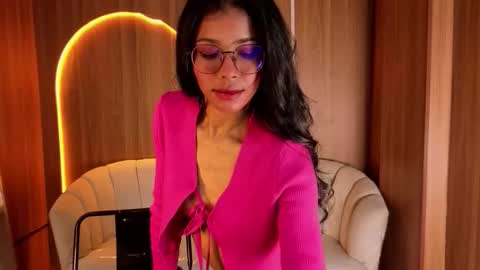 alina_b_ online show from March 27, 8:08 pm
