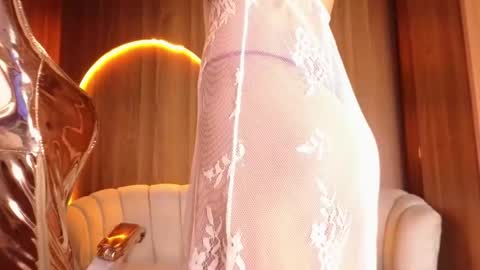 alina_b_ online show from May 8, 8:14 pm