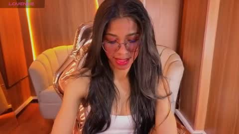 alina_b_ online show from May 25, 8:04 pm