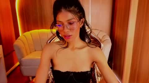 alina_b_ online show from July 23, 7:56 pm