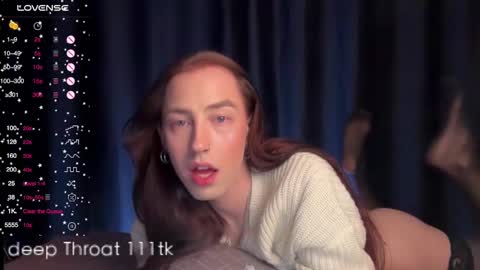 Snapshot of alina_flow chatting on December 29, 12:41 am Alexa online show from December 29, 12:41 am