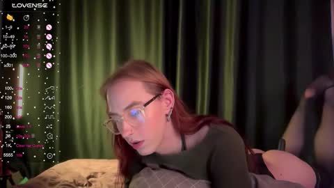 Snapshot of alina_flow chatting on September 25, 2:54 pm Alexa online show from September 25, 2:54 pm