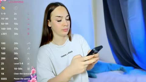 Snapshot of alina_pp chatting on August 4, 6:54 pm alina_pp online show from August 4, 6:54 pm