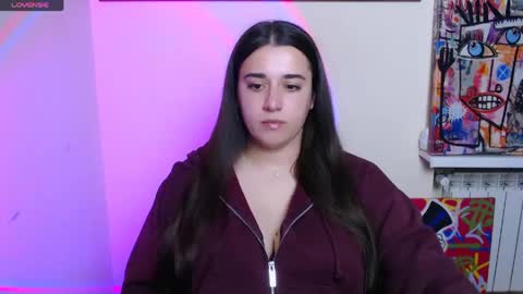 Snapshot of alinaasti_ chatting on May 29, 9:07 am Alina online show from May 29, 9:07 am