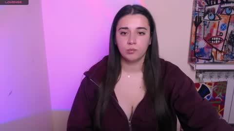 Snapshot of alinaasti_ chatting on June 16, 7:11 am Alina online show from June 16, 7:11 am