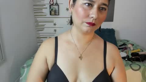 alinabozz1 online show from September 21, 2:02 am