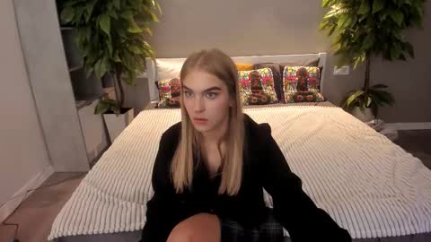 Alina online show from November 9, 7:45 pm