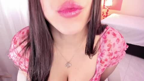 alinaowens online show from June 18, 2:32 pm