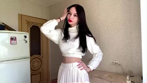 Mary online show from May 31, 11:28 am