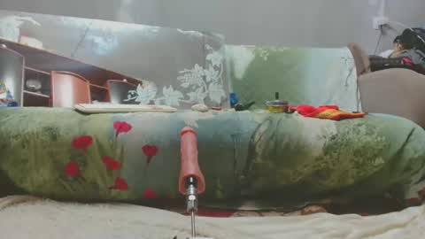 Snapshot of alinasissyxx chatting on March 20, 8:14 pm AlinasissyXX online show from March 20, 8:14 pm