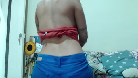 Snapshot of alinawoolf_ chatting on May 31, 2:53 am Ali online show from May 31, 2:53 am