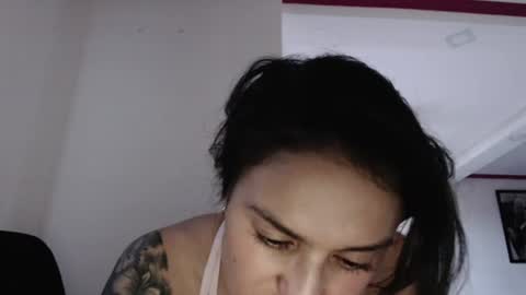alipetite online show from June 16, 11:18 pm