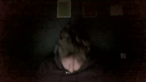 Snapshot of aliprcalica1 chatting on April 1, 12:11 am Chris online show from April 1, 12:11 am