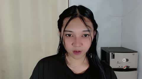 Shanti xhey online show from December 15, 2:43 pm