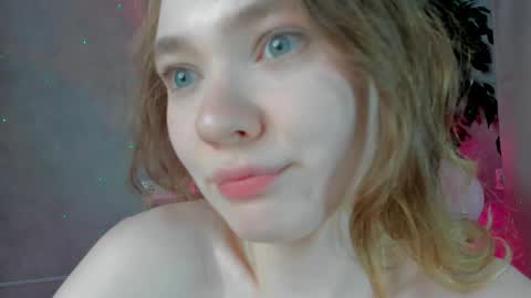 Alisa GMT2 Wen - Sun 10 AM - 4 PM except Monday and Tuesday   online show from January 19, 10:17 am