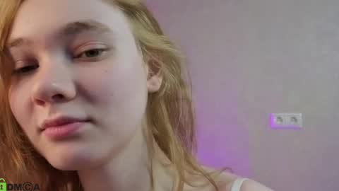 Snapshot of alisa_lesly chatting on May 21, 1:12 am Alisa GMT2 Wen - Sun 10 AM - 4 PM except Monday and Tuesday online show from May 21, 1:12 am