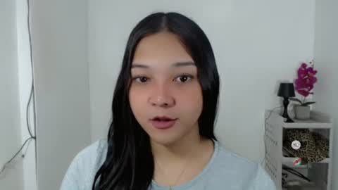 call me TRISHA online show from June 3, 1:30 am