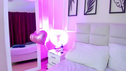 Snapshot of alisa_walker chatting on January 9, 6:47 pm online show from January 9, 6:47 pm