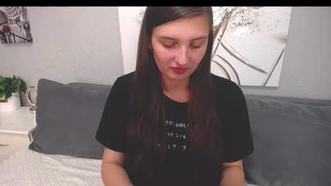 Snapshot of alisaperes chatting on October 7, 2:25 pm Alisa online show from October 7, 2:25 pm