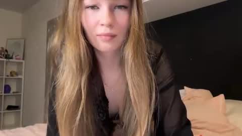 Snapshot of alisaprobs chatting on July 3, 8:59 pm ALICE online show from July 3, 8:59 pm