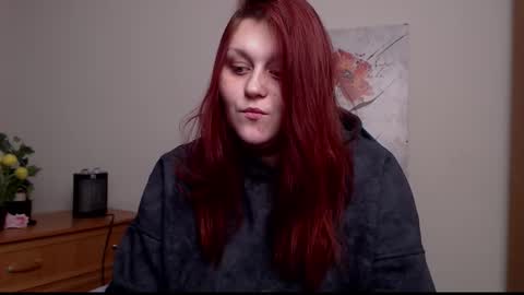 Snapshot of alisawoods_ chatting on March 12, 1:28 pm Alisa online show from March 12, 1:28 pm
