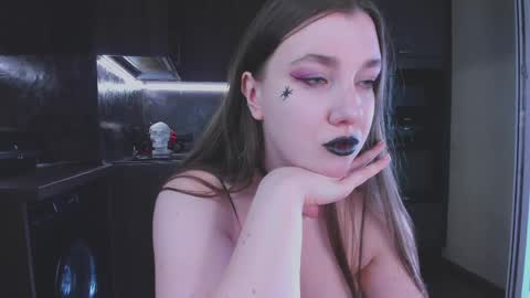 Snapshot of alisaxfox chatting on May 10, 8:52 am Alisa online show from May 10, 8:52 am
