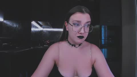 Snapshot of alisaxfox chatting on June 11, 10:13 am Alisa online show from June 11, 10:13 am