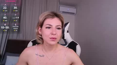 Snapshot of alise_lexi chatting on July 5, 3:13 am Alise Lexis online show from July 5, 3:13 am