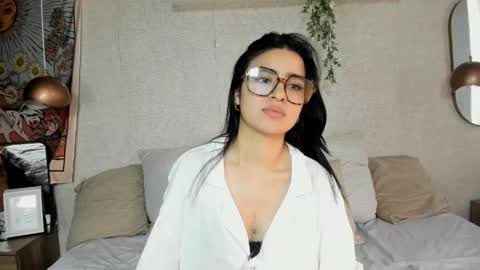 Snapshot of alisha69_ chatting on May 29, 8:40 pm alisha69_ online show from May 29, 8:40 pm