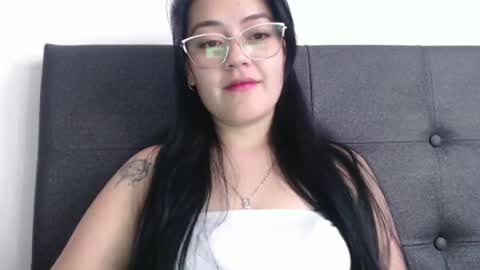 alisha_9997 online show from October 14, 9:48 pm
