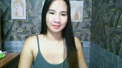 Snapshot of alisha_foxx1 chatting on May 25, 2:45 pm Alisha online show from May 25, 2:45 pm