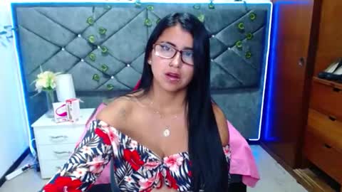 alisha_gamskar13 online show from April 30, 2:12 pm