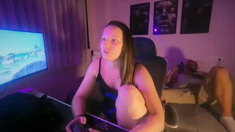 alisha_jonson online show from May 12, 10:18 pm