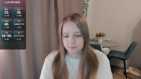 Snapshot of alisha_ley chatting on May 16, 4:28 pm Alya online show from May 16, 4:28 pm