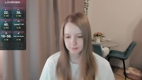 Snapshot of alisha_ley chatting on May 20, 5:41 pm Alya online show from May 20, 5:41 pm