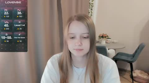 Snapshot of alisha_ley chatting on May 26, 12:34 pm Alya online show from May 26, 12:34 pm