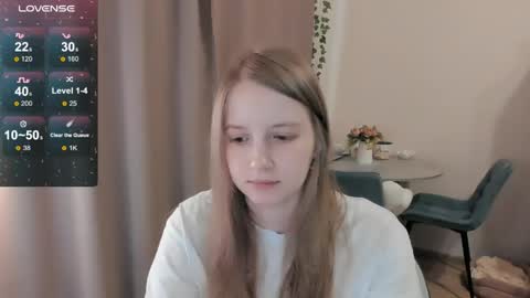 Snapshot of alisha_ley chatting on June 5, 4:13 pm Alya online show from June 5, 4:13 pm
