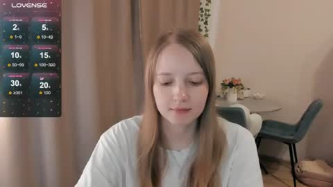 Snapshot of alisha_ley chatting on June 14, 10:50 am Alya online show from June 14, 10:50 am