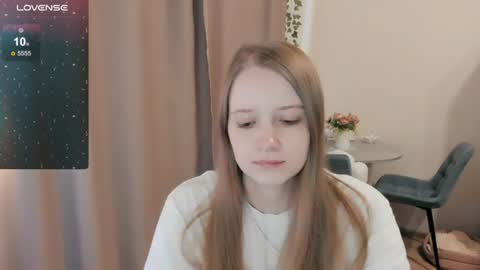Snapshot of alisha_ley chatting on June 21, 11:46 am Alya online show from June 21, 11:46 am