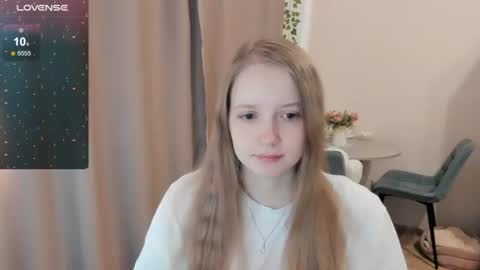 Snapshot of alisha_ley chatting on June 30, 11:55 am Alya online show from June 30, 11:55 am