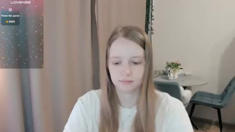 Snapshot of alisha_ley chatting on July 13, 10:51 am Alya online show from July 13, 10:51 am