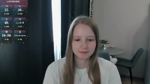 Snapshot of alisha_ley chatting on July 31, 5:40 am Alya online show from July 31, 5:40 am