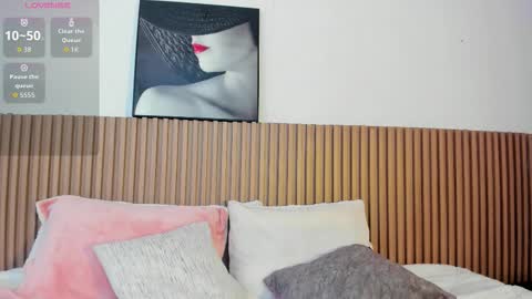 Snapshot of alisha_olsen_ chatting on October 3, 4:42 am alisha_olsen_ online show from October 3, 4:42 am