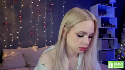 Snapshot of alishaaneta chatting on January 15, 1:48 pm Alisha online show from January 15, 1:48 pm