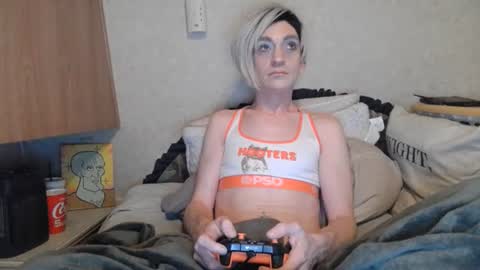 Alisha online show from June 14, 3:58 pm