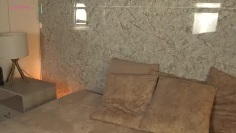 A L I S O N  online show from February 4, 11:38 am