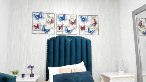 Snapshot of alison_carde05 chatting on October 21, 7:36 pm Alison online show from October 21, 7:36 pm