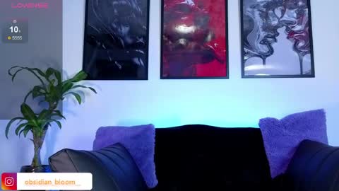 Snapshot of alison_wynter chatting on May 16, 3:47 am alison_wynter online show from May 16, 3:47 am